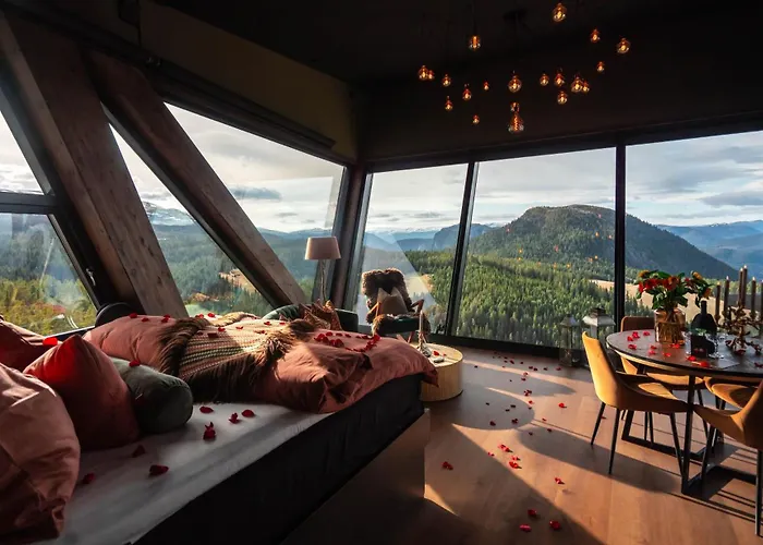 Eagle Nest Eco Lodge Sel